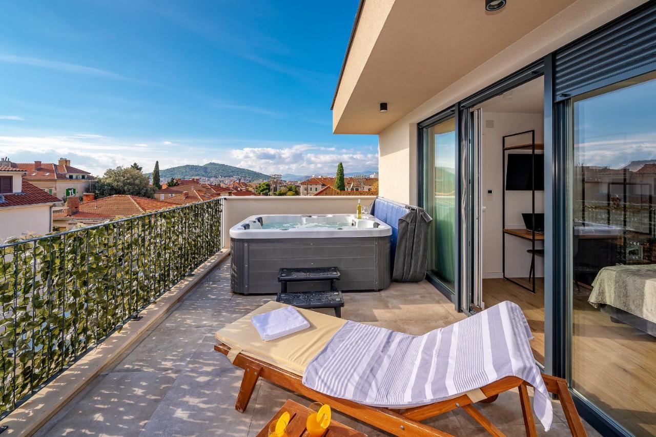 Seven Seas Residence Split Eksteriør billede